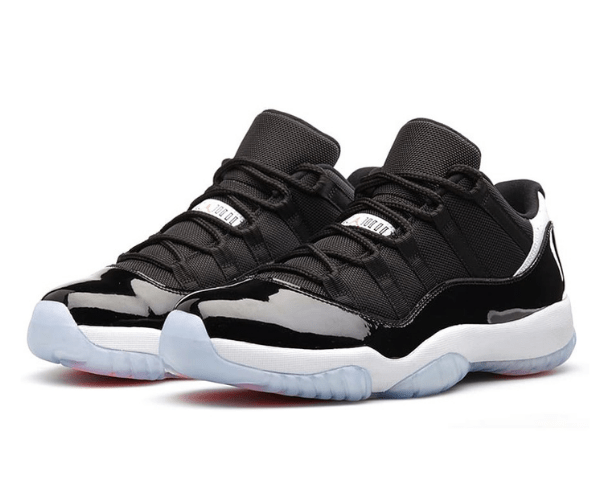 Nike Jordan 11 Retro Lowcut | Black & White
