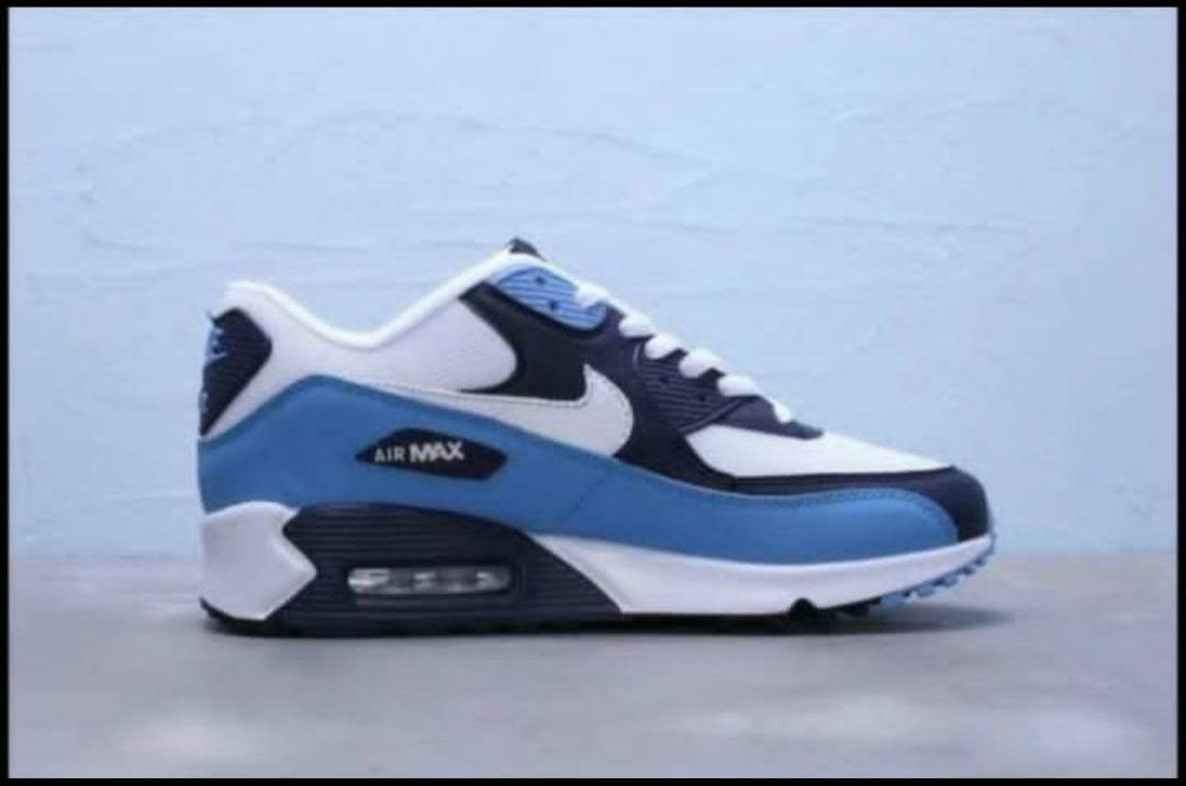Nike Air Max 90 | White, Blue and Navy